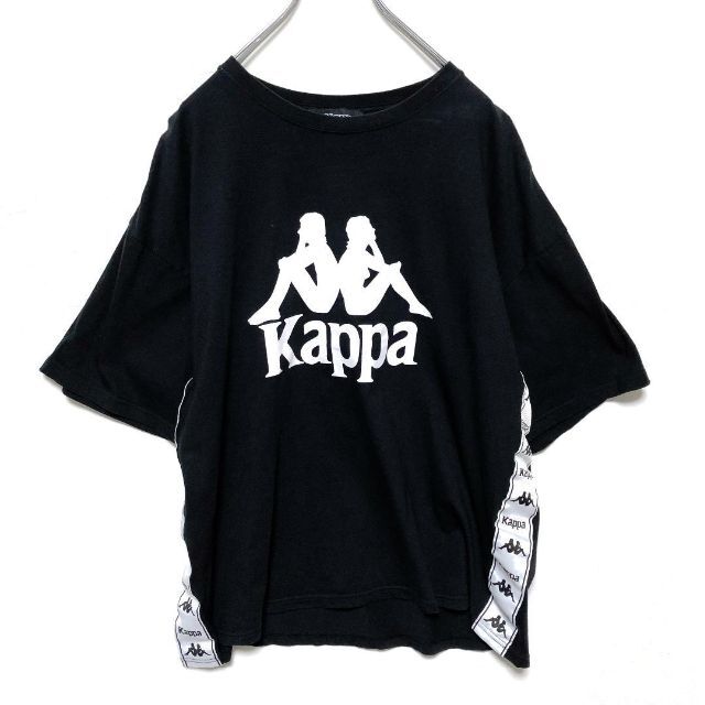 Kappa(カッパ)のKappa（カッパ）ビッグシルエット　ビッグロゴ　サイドテープロゴ　ブラック メンズのトップス(Tシャツ/カットソー(半袖/袖なし))の商品写真