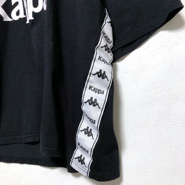 Kappa(カッパ)のKappa（カッパ）ビッグシルエット　ビッグロゴ　サイドテープロゴ　ブラック メンズのトップス(Tシャツ/カットソー(半袖/袖なし))の商品写真