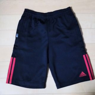 アディダス(adidas)のadidas ハーフパンツ(ショートパンツ)