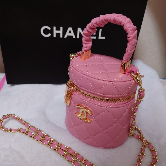 CHANEL チェーンショルダーバッグ ピンク