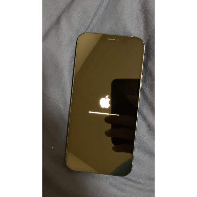iPhone(アイフォーン)のiPhone 12 64GB ブラック SIMフリー au スマホ/家電/カメラのスマートフォン/携帯電話(スマートフォン本体)の商品写真