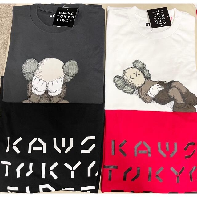 UNIQLO(ユニクロ)のKAWS TOKYO FIRST Tシャツ　4点セット　Lサイズ新品未使用完売品 メンズのトップス(Tシャツ/カットソー(半袖/袖なし))の商品写真