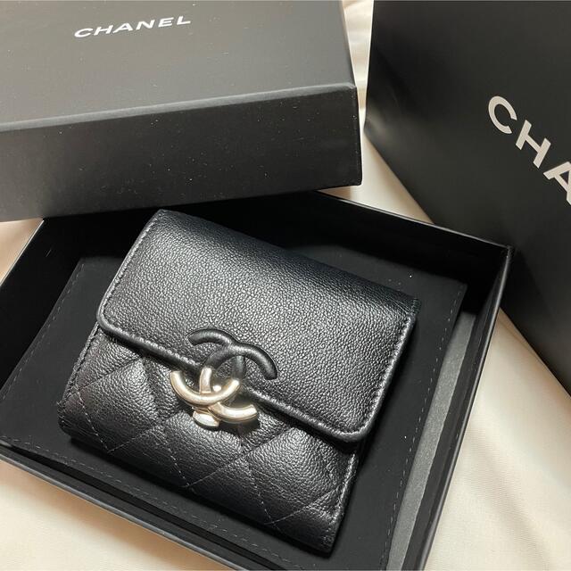 【美品】CHANEL ハーフココ マトラッセ レザー 三つ折り 財布