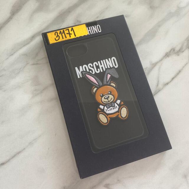 MOSCHINO(モスキーノ)の【新品】モスキーノ プレイボーイ コラボ テディ iPhoneケース くま スマホ/家電/カメラのスマホアクセサリー(iPhoneケース)の商品写真