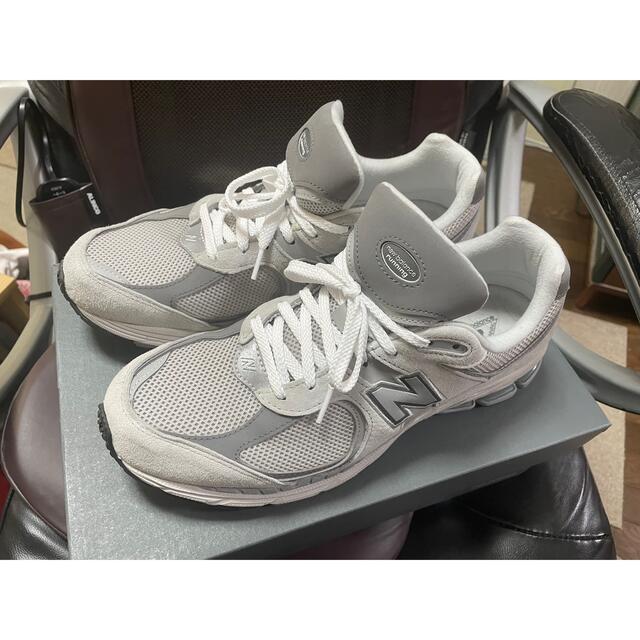 New Balance(ニューバランス)の専用　希少　new balance ML2002R0 グレー　 30cm メンズの靴/シューズ(スニーカー)の商品写真