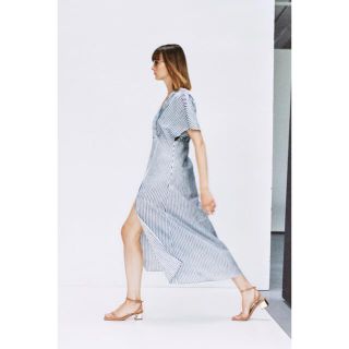 ザラ(ZARA)のタイムセール　ZARA サンダル(サンダル)