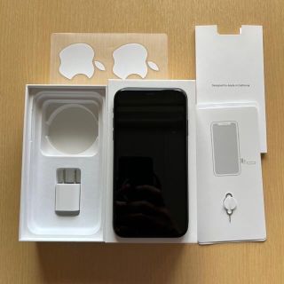 アイフォーン(iPhone)の【中古】IPhone  XR 128GB 黒色（※ 側面のみ傷、有）(スマートフォン本体)