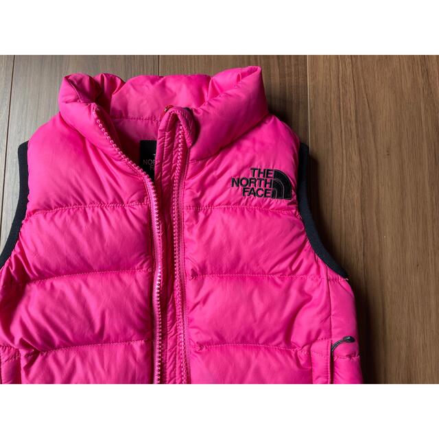 THE NORTH FACE(ザノースフェイス)のツムマミ様専用the north faceキッズ ダウンベスト 100センチ キッズ/ベビー/マタニティのキッズ服女の子用(90cm~)(ジャケット/上着)の商品写真