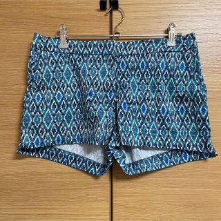 エイチアンドエム(H&M)の【H&M】柄ショートパンツ グリーン系(ショートパンツ)