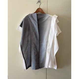 イッセイミヤケ(ISSEY MIYAKE)のイッセイミヤケ グラデーション変形ブラウス(シャツ/ブラウス(半袖/袖なし))