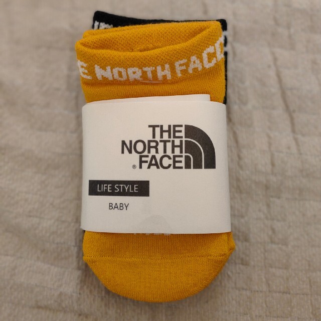THE NORTH FACE(ザノースフェイス)の【新品未使用品】THE NORTH FACE  靴下3P  13-15cm キッズ/ベビー/マタニティのこども用ファッション小物(靴下/タイツ)の商品写真