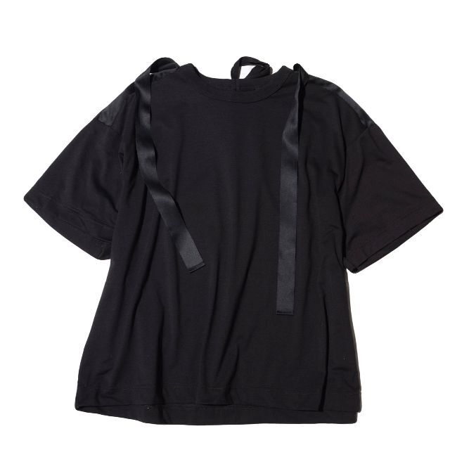 UNDERCOVER(アンダーカバー)の GU x アンダーカバー　デザイン半袖カットソー　Tシャツ　XL レディースのトップス(Tシャツ(半袖/袖なし))の商品写真