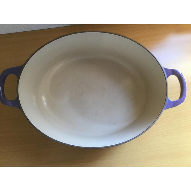 LE CREUSET(ルクルーゼ)のル・クルーゼ　オーバル  鍋　27cm  パープル インテリア/住まい/日用品のキッチン/食器(鍋/フライパン)の商品写真