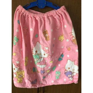 美品　キティちゃんの巻き巻きタオル　60㎝(タオル/バス用品)