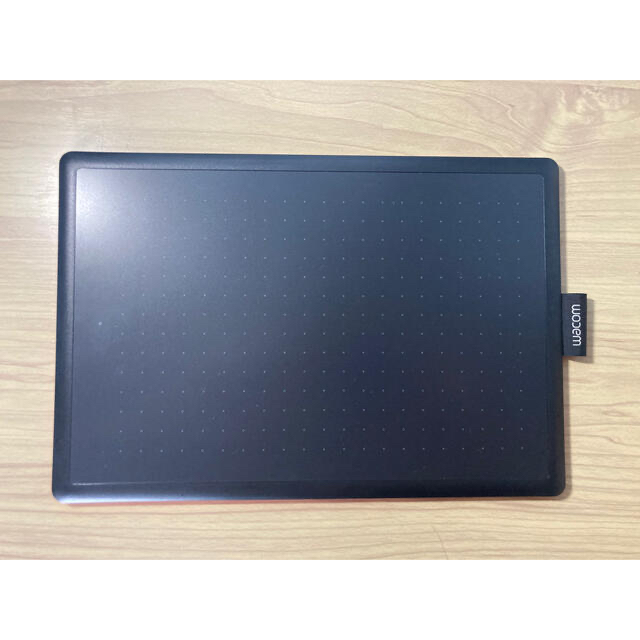 Wacom(ワコム)のワコム ペンタブ One by Wacom Medium  スマホ/家電/カメラのPC/タブレット(タブレット)の商品写真