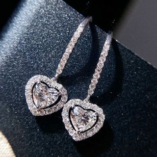 ハート形　天然ダイヤモンドピアス0.3ct　k18