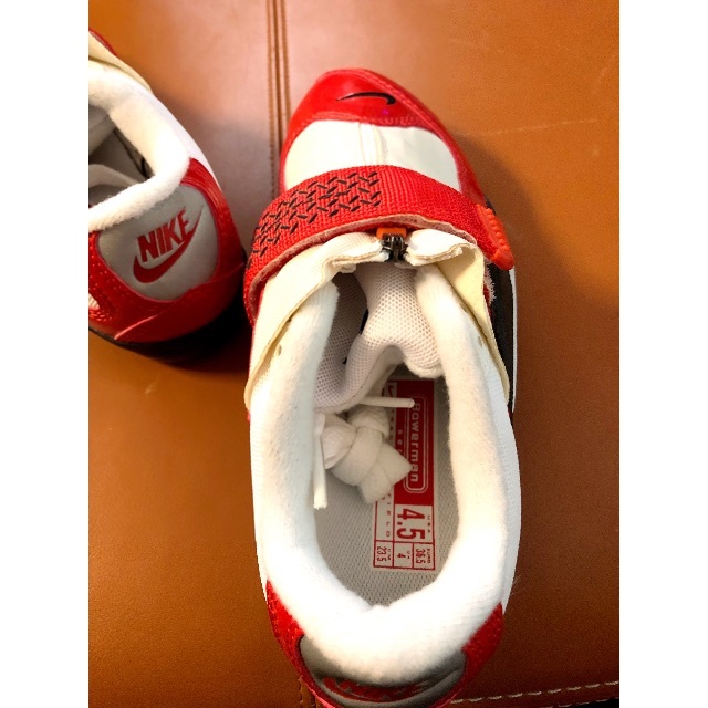 NIKE - 最高級☆アメリカ限定Nike円盤・砲丸・ハンマー投げ NIKE - 最高級☆アメリカ限定Nike円盤・砲丸・ハンマー投げ