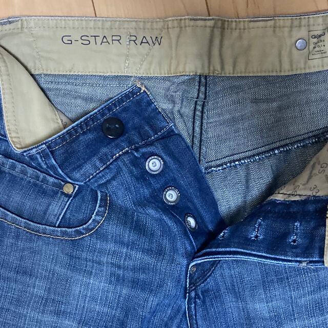 G-STAR RAW(ジースター)のジースターロゥ　GSTAR-Rawハーフデニム ジーンズ　ハーフパンツ　Mサイズ メンズのパンツ(デニム/ジーンズ)の商品写真