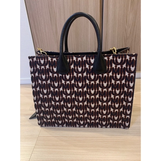 SALE miumiuロゴトートバッグ ブラック 美品 レア バッグ ブランド