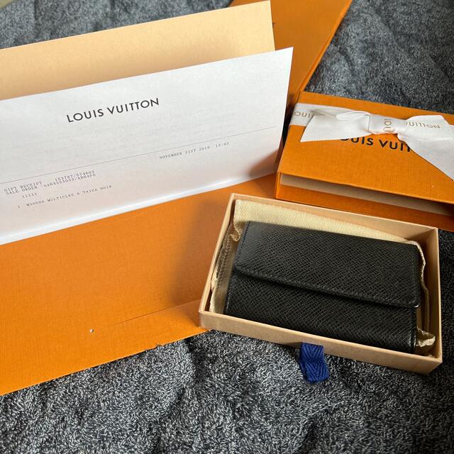 LOUIS VUITTON(ルイヴィトン)のタイガ　キーケース　ルイヴィトン　新古品 メンズのファッション小物(キーケース)の商品写真