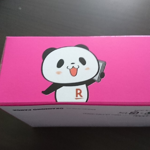 Rakuten(ラクテン)のお買いものパンダ 箱ティッシュ 楽天モバイル エンタメ/ホビーのコレクション(ノベルティグッズ)の商品写真
