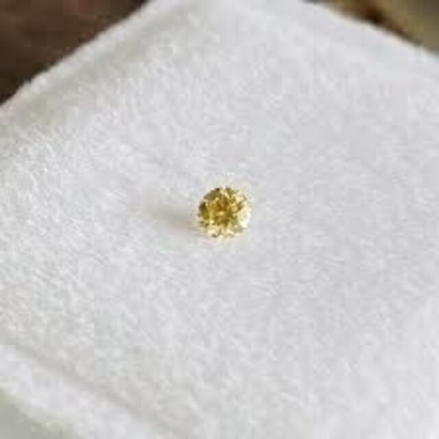 ????天然石✨イエロー✨ダイヤモンド ???? 0.105ct    未使用