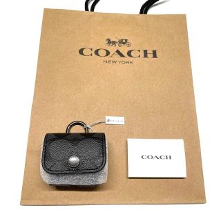 コーチ(COACH)の【新品未使用】01 日本未発売 コーチ airpods PROケース イヤフォン(ヘッドフォン/イヤフォン)