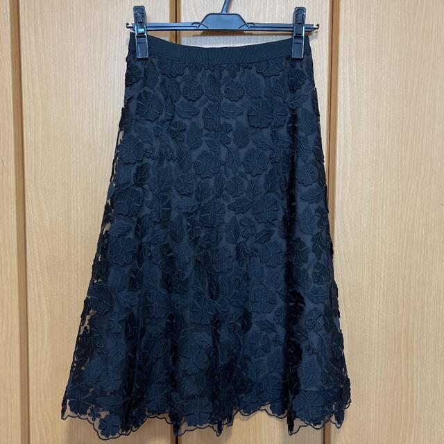 ANAYI(アナイ)のANAYI　3Dレースフレア　スカート　36 レディースのスカート(ひざ丈スカート)の商品写真