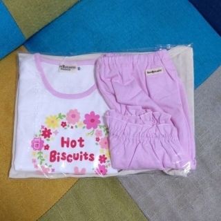 ホットビスケッツ(HOT BISCUITS)の巾着付きお花柄ウエアセット新品(Tシャツ/カットソー)