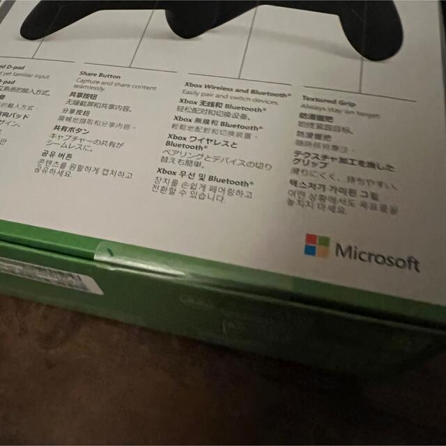 Xbox(エックスボックス)のxbox コントローラー　新品未使用 エンタメ/ホビーのゲームソフト/ゲーム機本体(家庭用ゲーム機本体)の商品写真