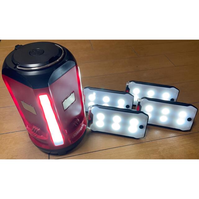 Coleman クアッドマルチパネル ランタン ケース付き LED 3