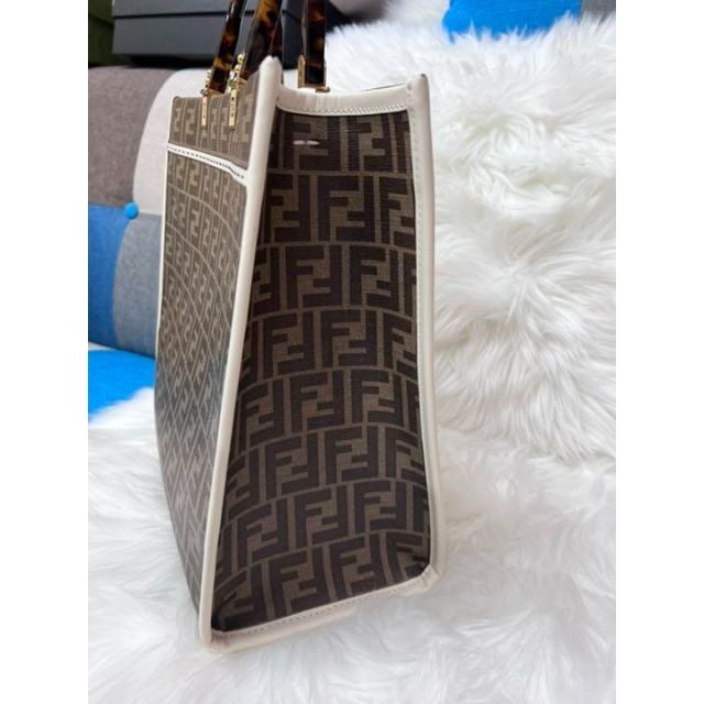 れています FENDI - フェンディバッグ FENDIバッグ トートフェンディバッグ シヨールダバッグの通販 by みずきㄊd's shop|フェンディならラクマ のでご