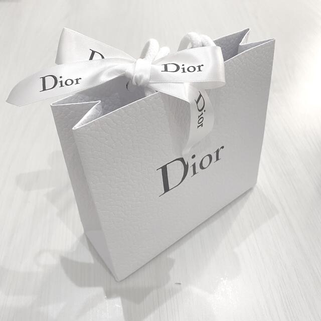 Dior - Dior ショッパー リボン付きの通販 by ゆいこ's shop Dior - Dior ショッパー リボン付きの通販 by ゆいこ's shop