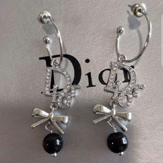 Christian Dior(クリスチャンディオール)の最終値下げ クリスチャン・ディオール　ピアス レディースのアクセサリー(ピアス)の商品写真