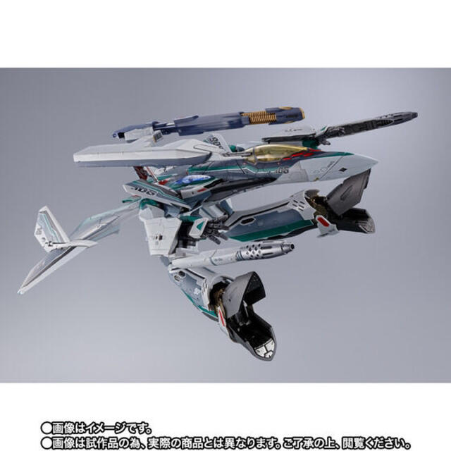 BANDAI(バンダイ)のDX超合金 劇場版 VF-31AX カイロスプラス(ボーグ機) マクロス エンタメ/ホビーのフィギュア(アニメ/ゲーム)の商品写真