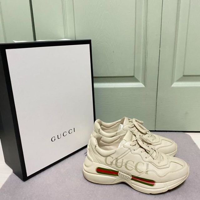 Gucci - GUCCI ダットスニーカー 26cm レザー ckcpr.fr