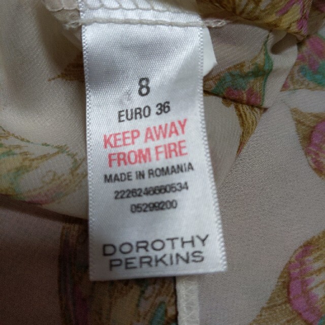 DOROTHY PERKINS(ドロシーパーキンス)のDOROTHY PERKINS ドロシーパーキンス ノースリーブブラウス レディースのトップス(シャツ/ブラウス(半袖/袖なし))の商品写真