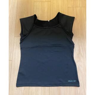 リーボック(Reebok)のReebok スポーツTシャツ　黒(トレーニング用品)