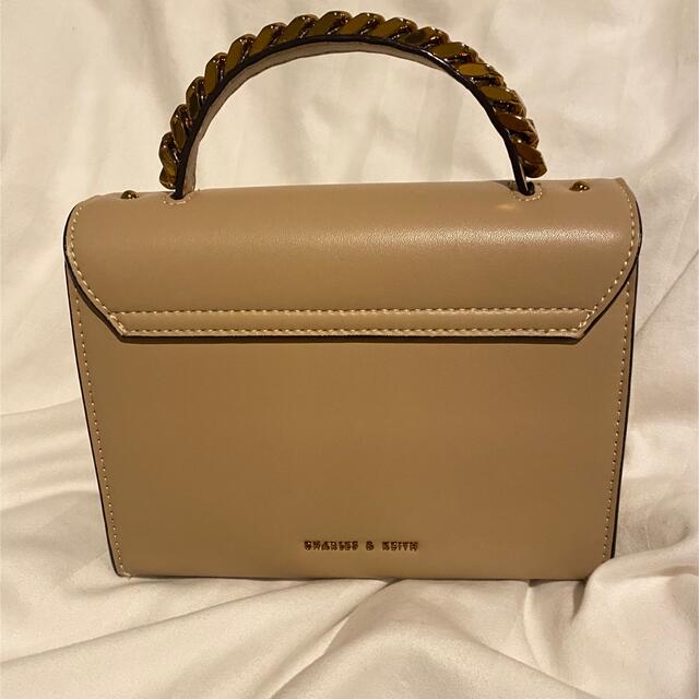 CHARLES&KEITH ボウディテールバッグ ベージュ 3