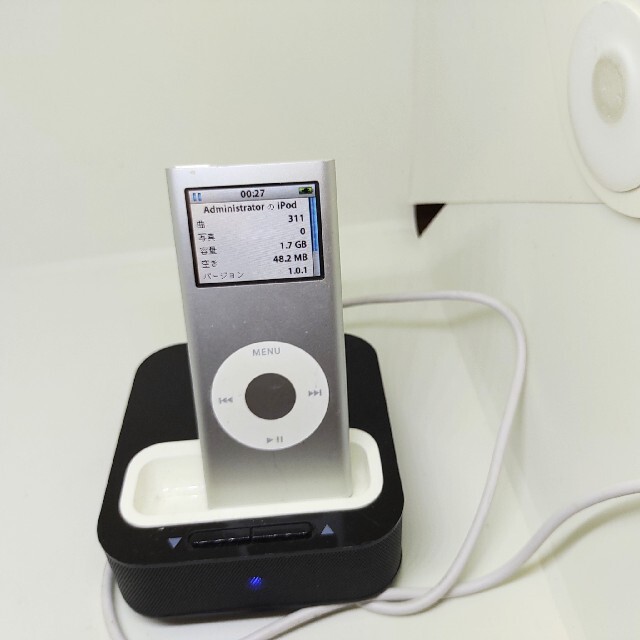 iPod(アイポッド)のiPod nano 2GB 第2世代+エレコム スピーカーA1199 ASP スマホ/家電/カメラのオーディオ機器(ポータブルプレーヤー)の商品写真