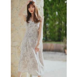 ハーリップトゥ(Her lip to)のHerlipto Lace Trimmed Floral Dress(ロングワンピース/マキシワンピース)