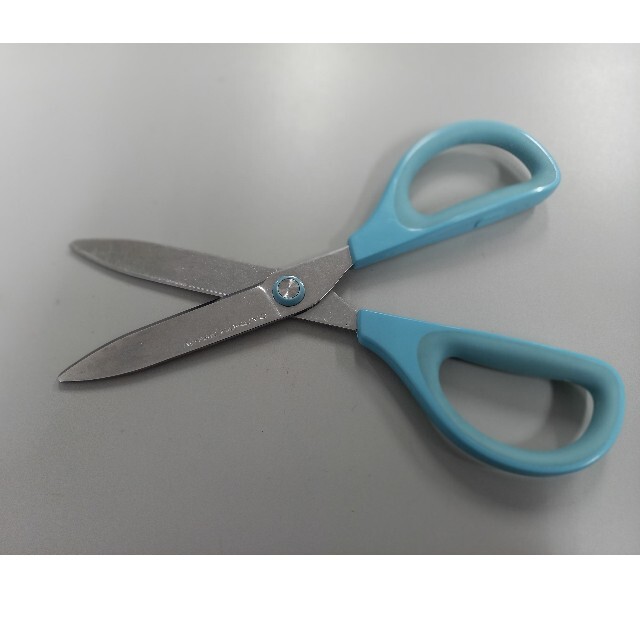 コクヨ(コクヨ)のハサミ✂️ / KOKUYO / P280 / 約17㎝ インテリア/住まい/日用品の文房具(はさみ/カッター)の商品写真