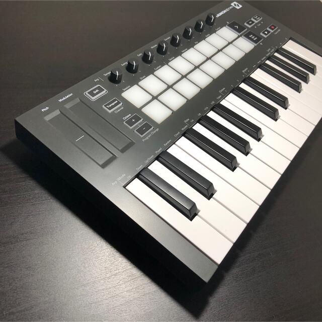 Novation Launchkey Mini MK3 楽器のDTM/DAW(MIDIコントローラー)の商品写真