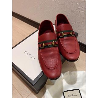 グッチ(Gucci)のグッチ　ウェブ　ブリックストン　ローファー　レッド　37.5(ローファー/革靴)