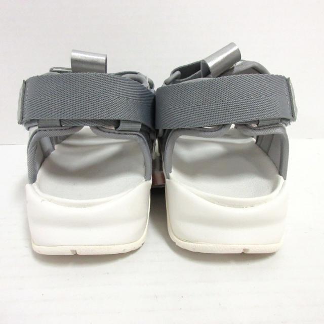 NIKE(ナイキ)のNIKE(ナイキ) サンダル CM 22 レディース - レディースの靴/シューズ(サンダル)の商品写真