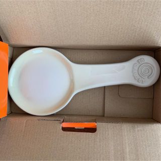 ルクルーゼ(LE CREUSET)のLE CREUSET レードルレスト　お玉置(収納/キッチン雑貨)