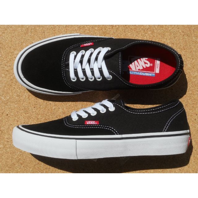 バンズ VANS AUTHENTIC PRO 27,0cm Blk/Whi