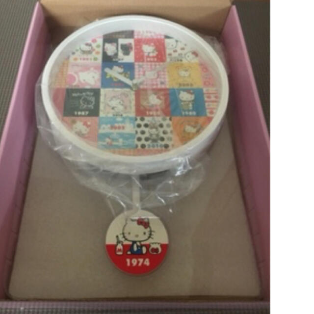 キティちゃん壁紙時計 エンタメ/ホビーのおもちゃ/ぬいぐるみ(キャラクターグッズ)の商品写真