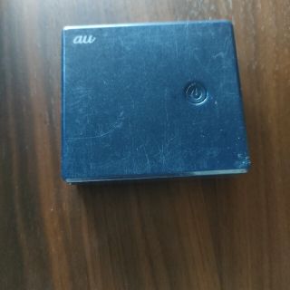 エーユー(au)のau ポータブル充電器(バッテリー/充電器)