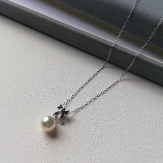 P107準花珠アコヤ真珠WGペンダント6.5~7.0㎜ダイヤ入り リボン